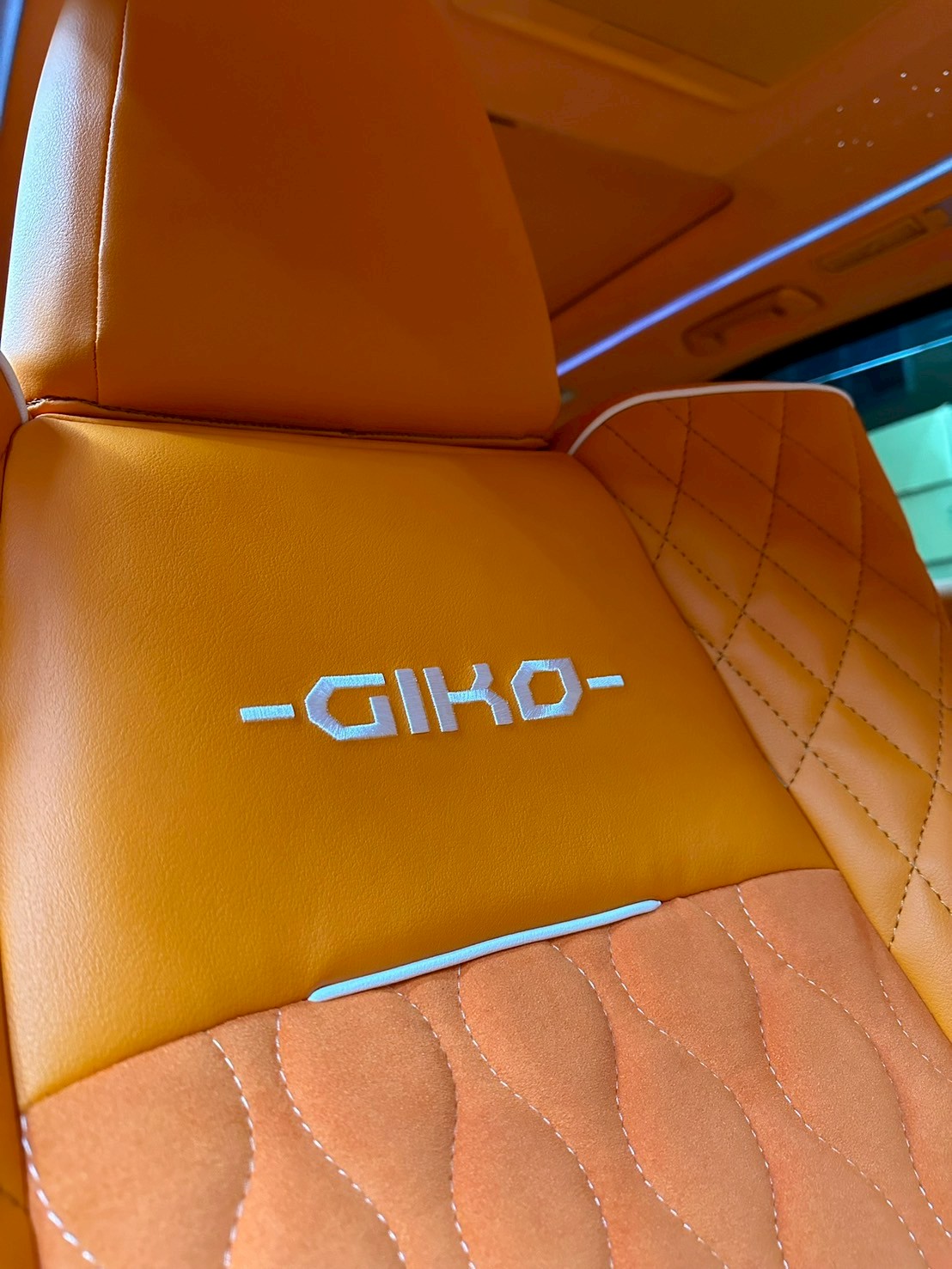 Alphard Seat 01